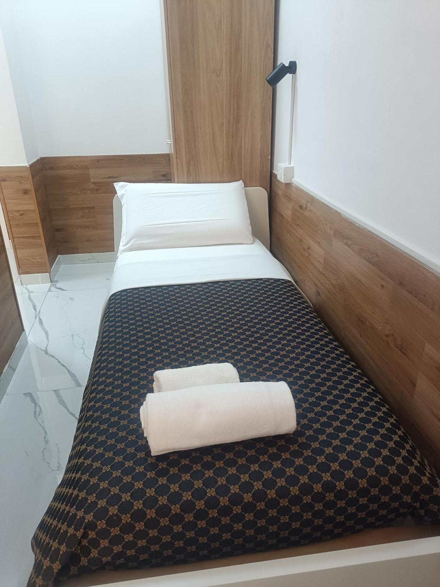 Hotel Palace *